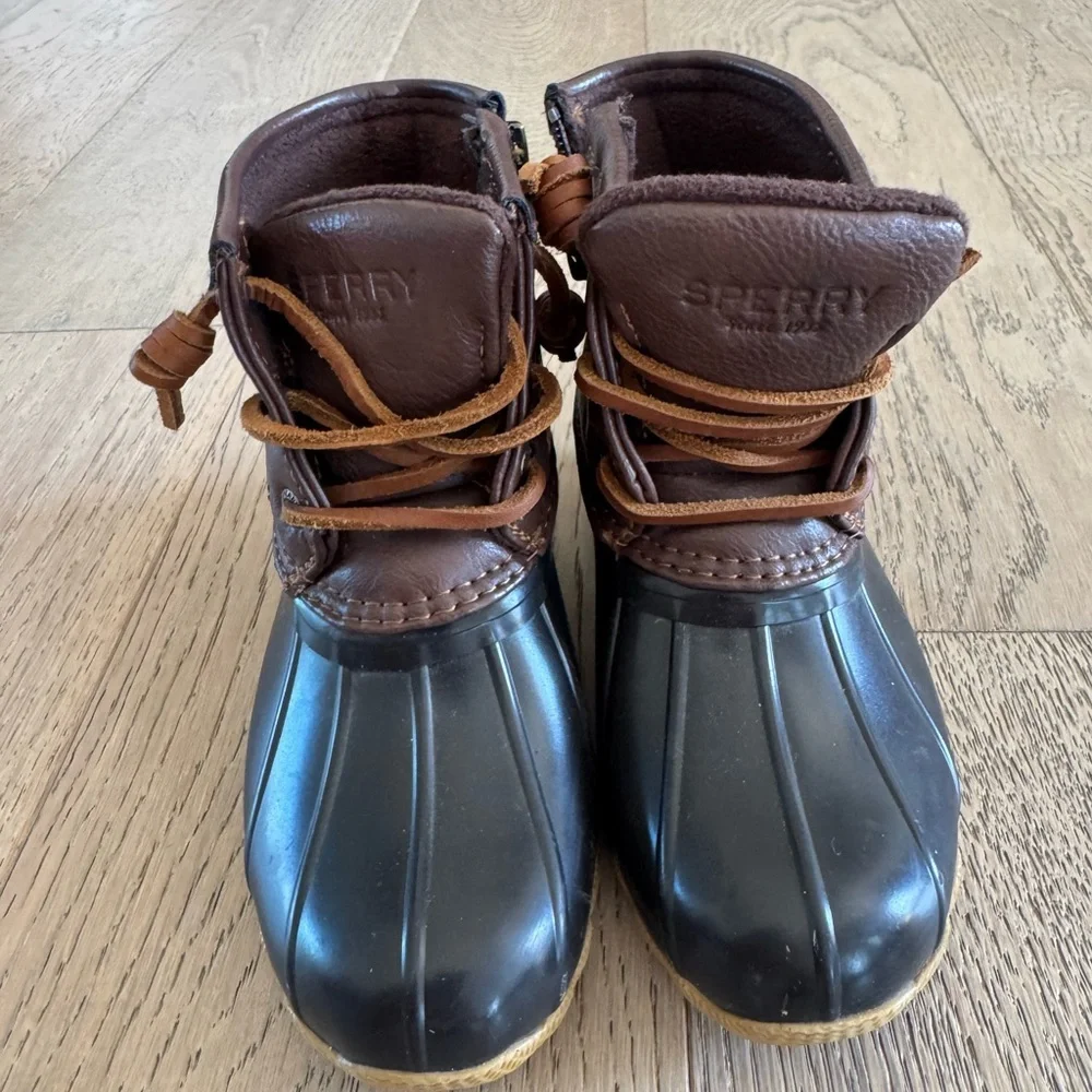 Sperry Kids Saltwater Duck Boots Size 10